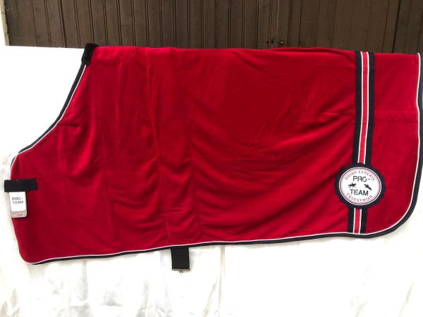 HKM Abschwitzdecke Pro Team Rot 135 cm
