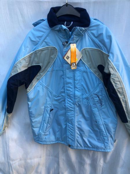 JX Winterjacke Petty Kinder hellblau Gr. 164 und 176